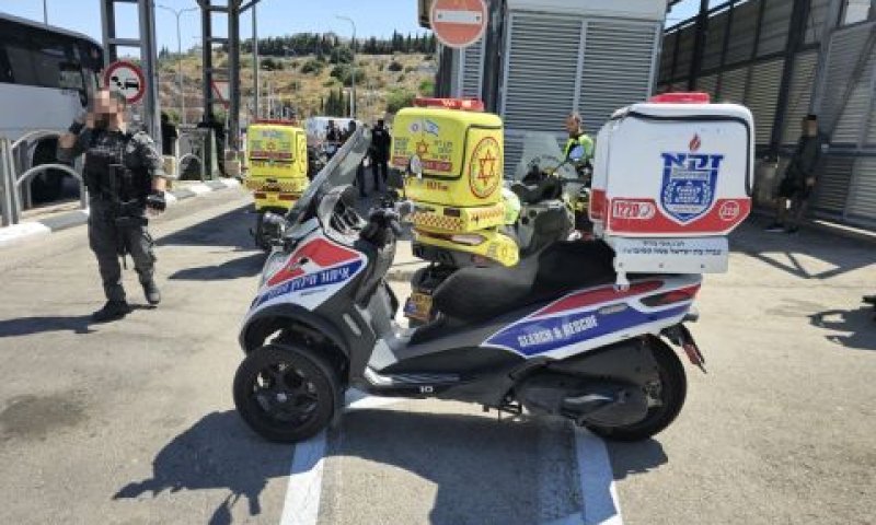 זירת הפיגוע [צילום: דוברות זק״א]