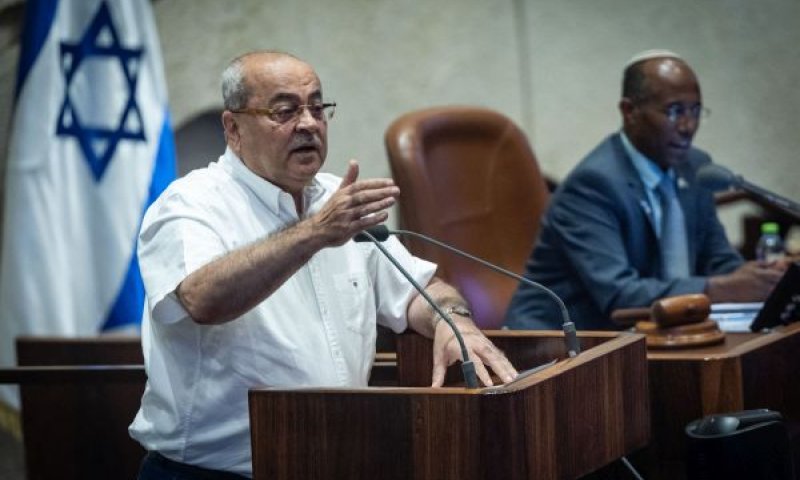 טיבי. שלושה אירועים [צילום: יונתן זינדל/פלאש 90]