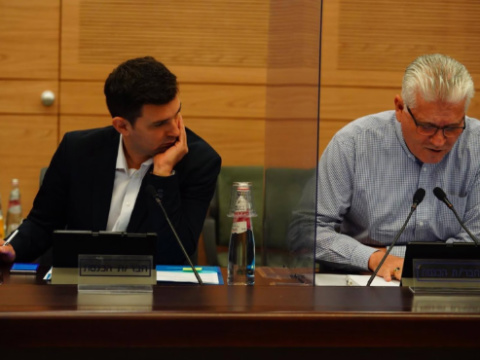 חברי הכנסת אלי אבידר ואיתן גינזבורג [צילום: עדינה ולמן/דוברות הכנסת]