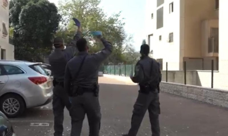 לא משלמים מכיסיהם [צילום אילוסטרציה: דוברות המשטרה]