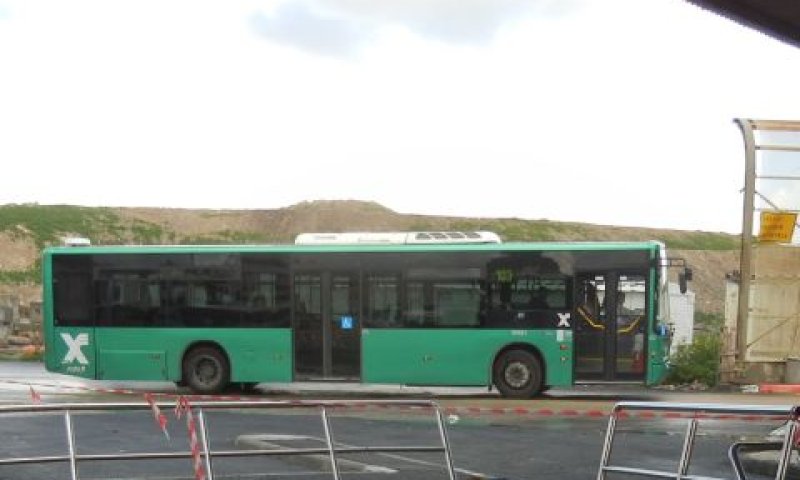 קווים 24, 40א ו-970 [צילום: שמואל וולף]