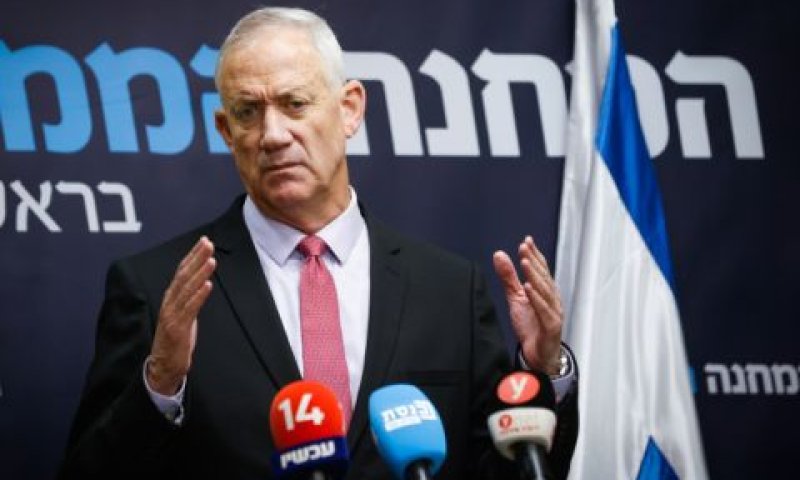 גנץ. "למנוע קרע מבפנים" [צילום: אוליביה פיטוסי/פלאש 90]