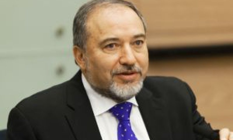 הכל דבש. אביגדור ליברמן [צילום: פלאש 90]
