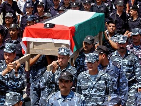 הלווית השוטר שנרצח בג'נין [AP]