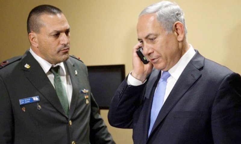 אור ירוק מלוס אנג'לס. נתניהו [צילום: פלאש 90]