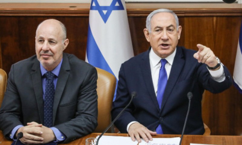 נתניהו והנגבי. הנוהל חל גם על ראש הממשלה [צילום: מרק ישראל סאלם]