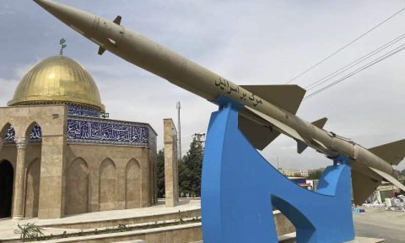 מיצג טילים אירני [צילום: ואהיד סאלם/AP]
