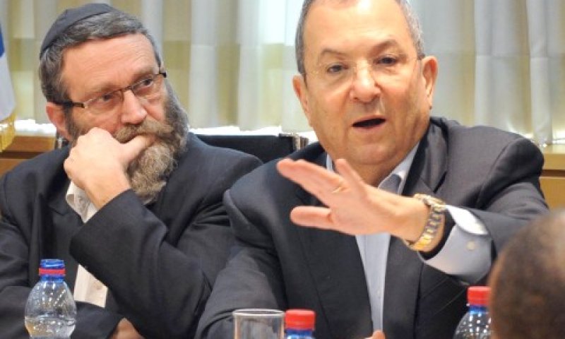ברק וגפני. לא להתערבות פקידי האוצר [צילום: משרד הביטחון]