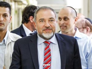ליברמן. לא מופתע מההאשמות [צילום: פלאש 90]
