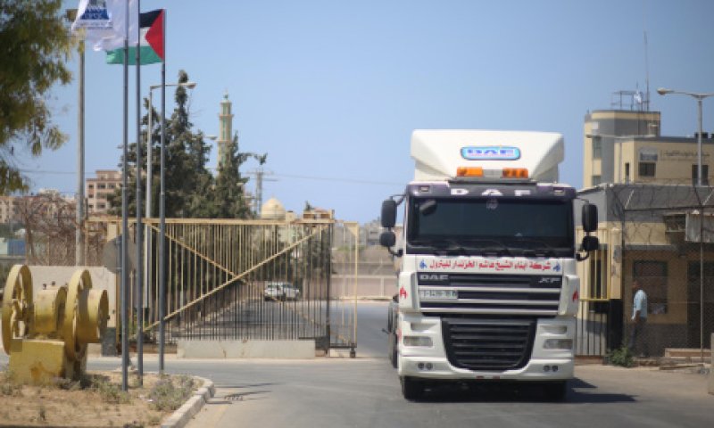 מכלית דלק בגבול רצועת עזה [צילום: חסן ג'די/פלאש 90]