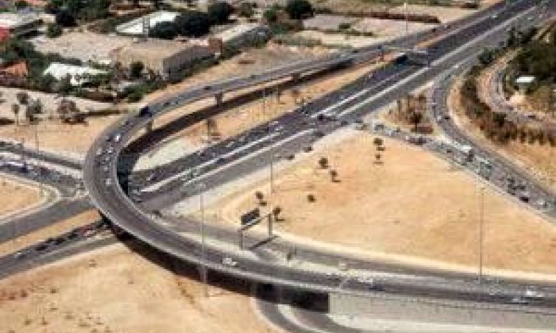 מחלף גלילות מערב [צילום: משה מילנר/לע"מ]
