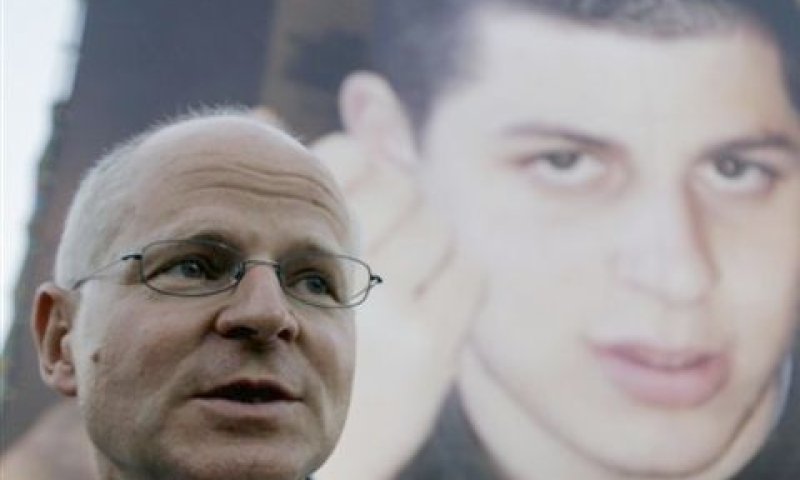 שליט יחגוג 22 שנים בשבי [צילום: AP]