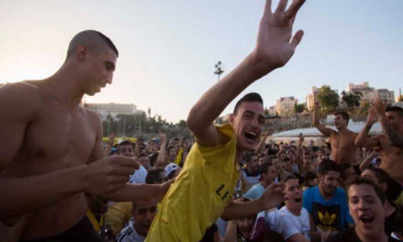 אלימות במגרשים [צילום: פלאש 90]