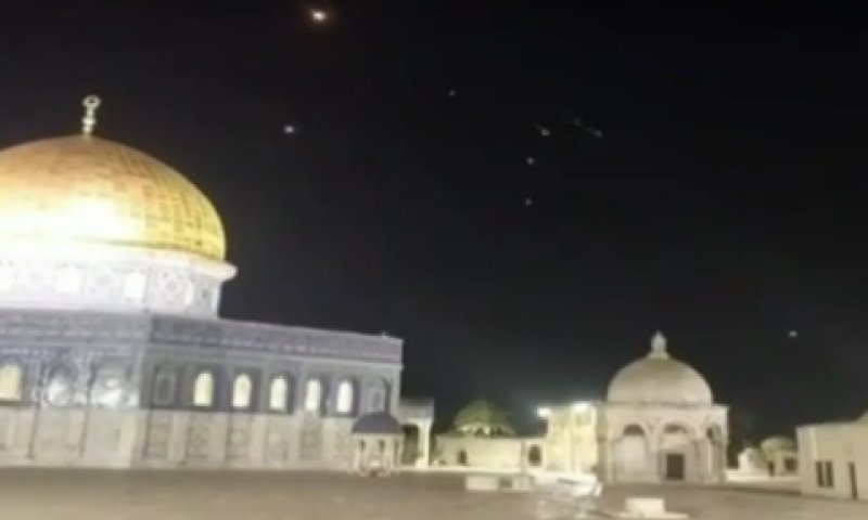 יירוטי טילים אירניים, הלילה מעל לירושלים [צילום: שימוש לפי סעיף 27א]