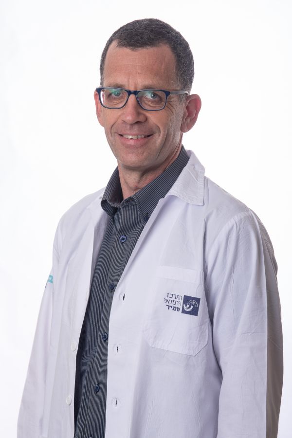 הפרופסור ארנון אליצור [צילום: המרכז הרפואי שמיר]