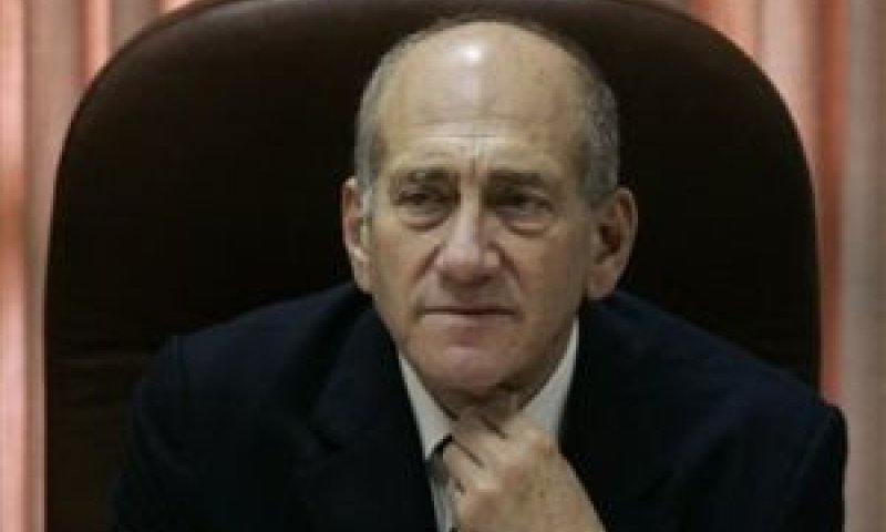 אהוד אולמרט בישיבת חוץ וביטחון [צילום: AP]