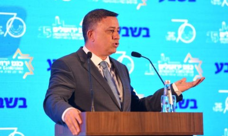 גבאי. "הגיע הזמן שתכירו במציאות" [צילום: ישראל ברדוגו]
