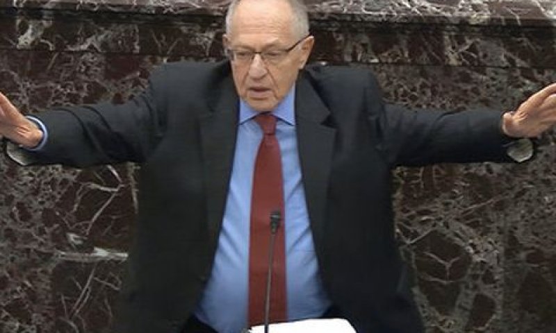 דרשוביץ במשפט ההדחה [צילום: AP]