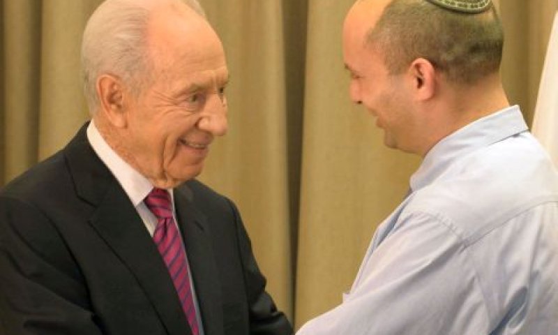 בנט עם הנשיא פרס [צילום: מארק ניימן/לע"מ]