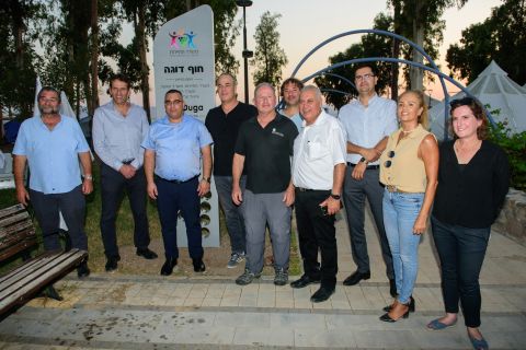 [צילום: JINIFIX]