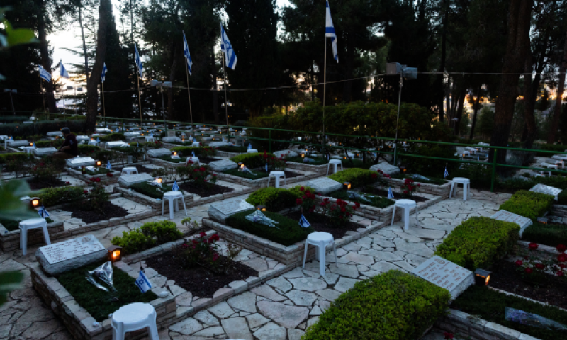 25,420 חללים משנת 1860 [צילום: יונתן זינדל/פלאש 90]