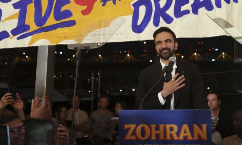 ממדאני בנאום הניצחון הבוקר [צילום: הת'ר חליפה, AP]
