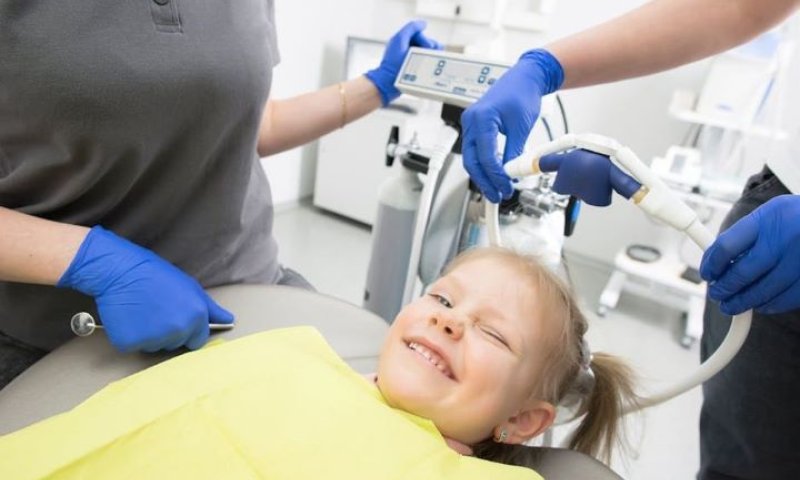 [צילום: MM Dental . באתר PEXELS]