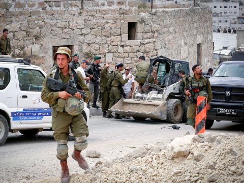 זירת האירוע בחברון [צילום: ויסאם השלמון/פלאש 90]