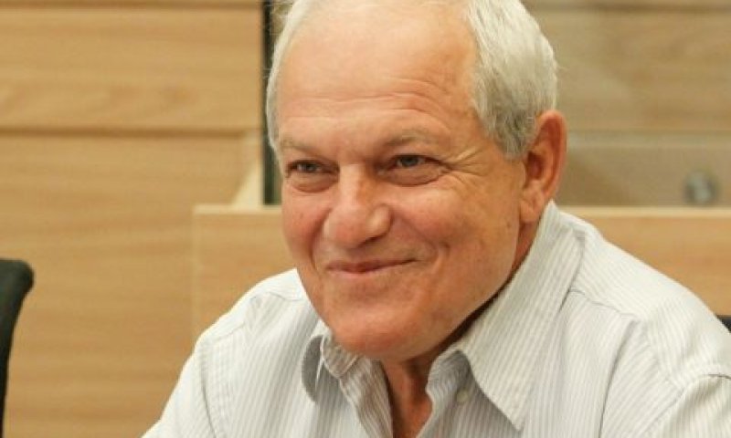 חיים כץ. חתם