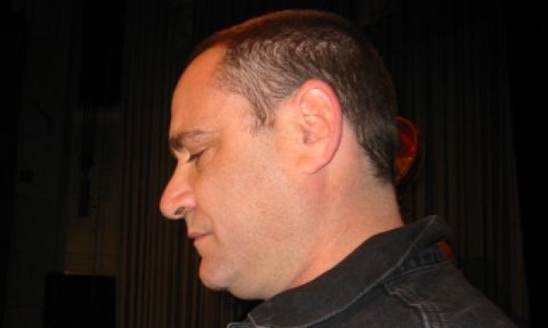 גלעד עצמון.jpg