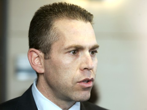 ארדן. טיפת כבוד [צילום: פלאש 90]