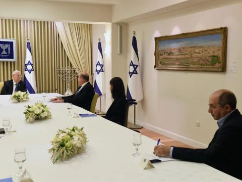 נציגי סיעת כחול לבן בבית הנשיא [צילום: מארק ניימן/לע"מ]