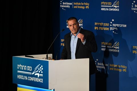 [צילום: דוברות משרד הביטחון]