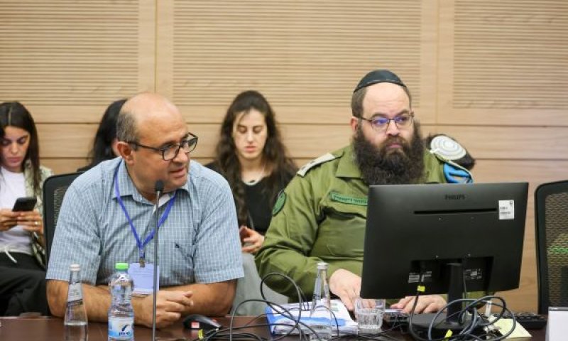 סא"ל דיקשטיין, רע"ן חרדים בצה"ל. "מעצרים לא אפקטיביים" [צילום: נועם מושקוביץ, דוברות הכנסת]