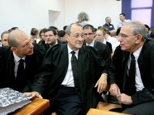 עו"ד זהר ונבות תל צור. פרקליטי אולמרט