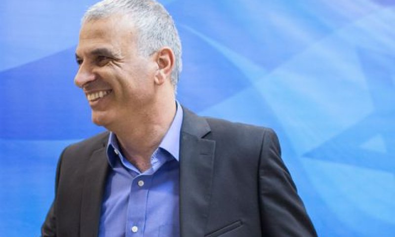 כחלון. התפטרותו תכניס לכנסת את חסון [צילום: אמיל סלמן]