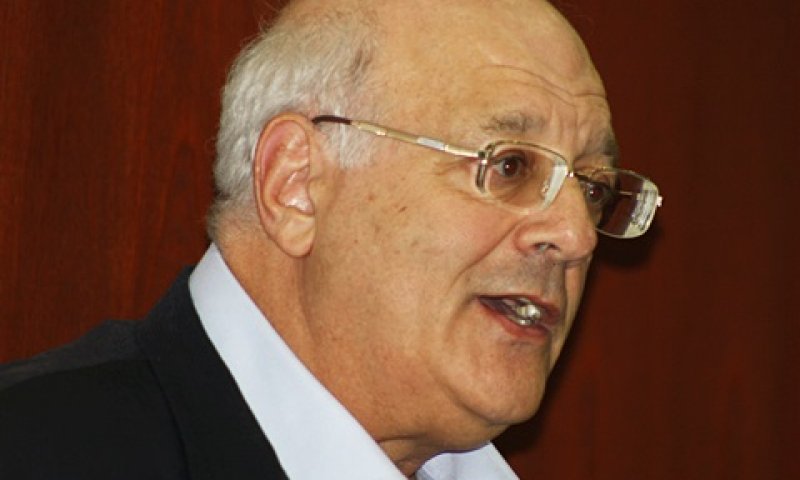 מלצר. עוד 60,000 שקל [צילום: איציק וולף]