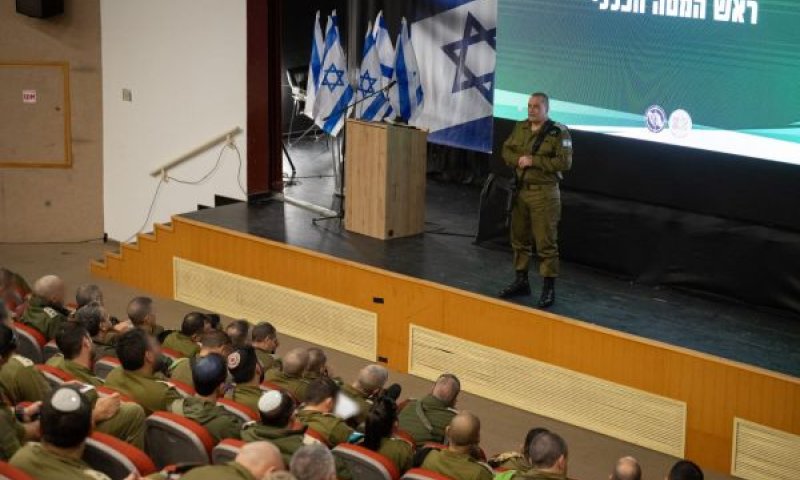 רא"ל זמיר. "פועלים להטמעת לקחי התחקירים" [צילום: דובר צה"ל]