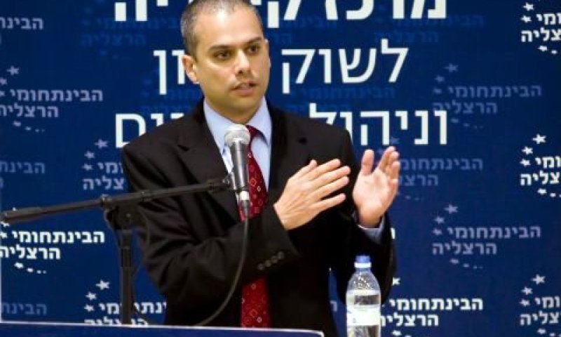 ענתבי. מסגרת זמן הוגנת [צילום: כפיר בולוטין]