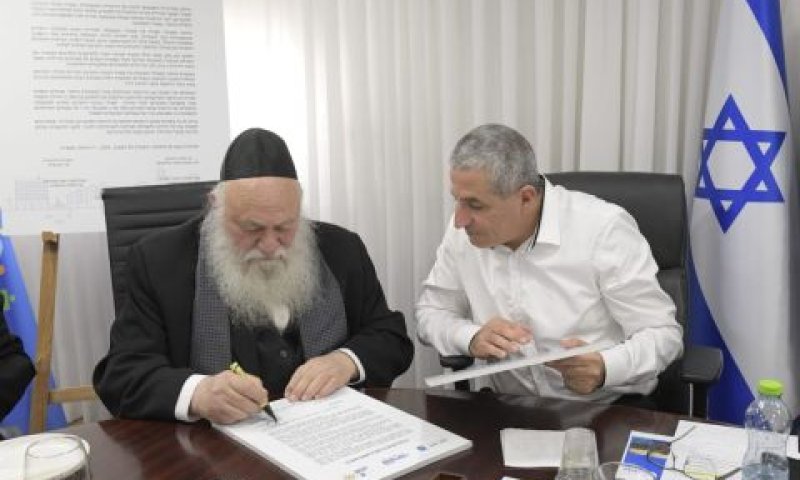 רונן מרלי, יצחק גולדקנופף [צילום: ברונו שרביט/לע״מ]