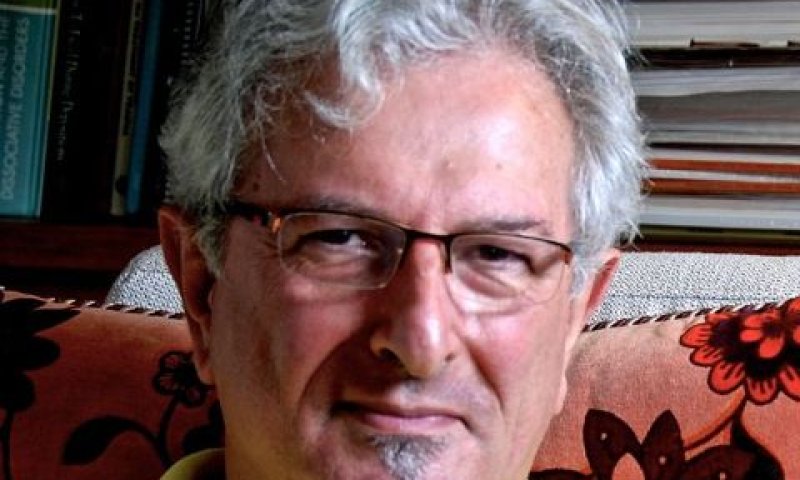 זומר. "סתירות ופרכות"