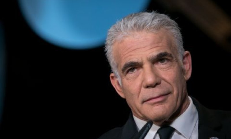 לפיד. למנוע קריסה פנימית של ישראל [צילום: מרים אלסטר/פלאש 90]