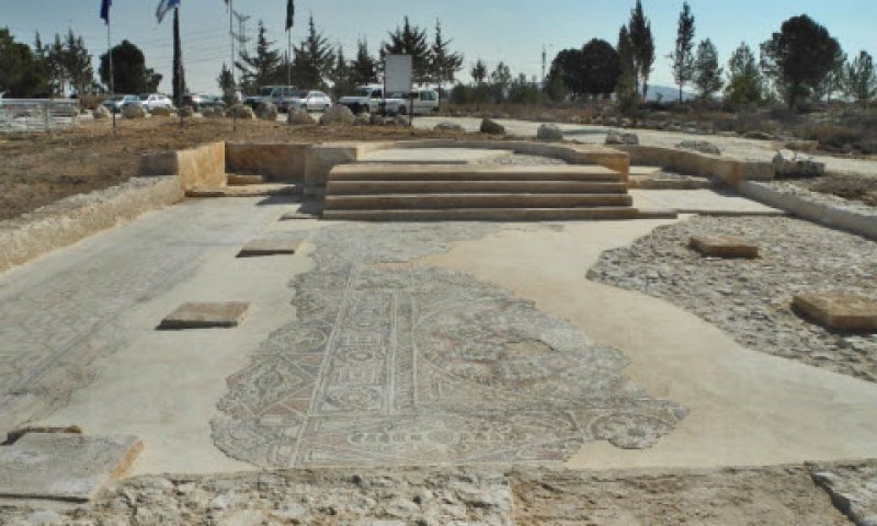 אתר חורבת תנשמת בשוהם [צילום: רענן כסליו]