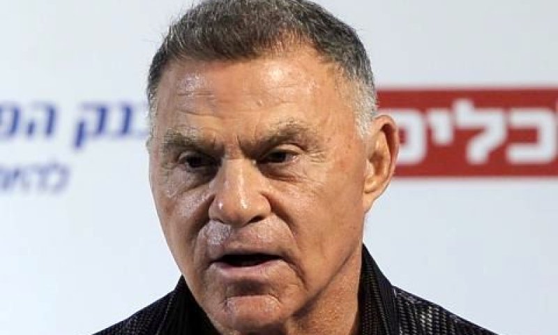 אלי פפושדו [צילום: בוצ&acute;צ&acute;ו]