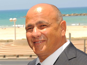 דנקנר. ליקויים באופן הדחתו