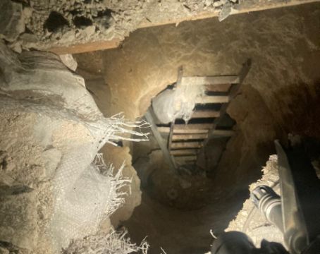 פיר תת קרקעי שהושמד ע"י הכוחות במחנה הפליטיםבג'נין [צילום: דובר צה"ל]