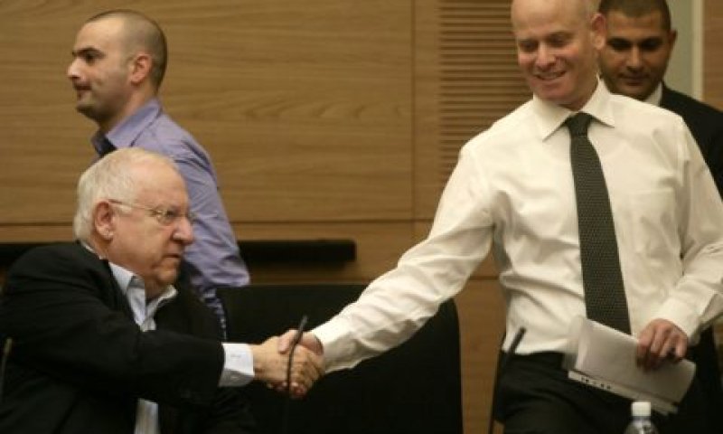 יועמ"ש הכנסת אייל ינון עם היו"ר ראובן ריבלין [צילום: פלאש 90]