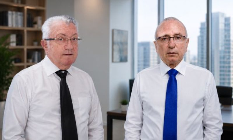עו"ד נתן מינקוביץ, עו"ד אליהו מינקוביץ [עיבוד AI]