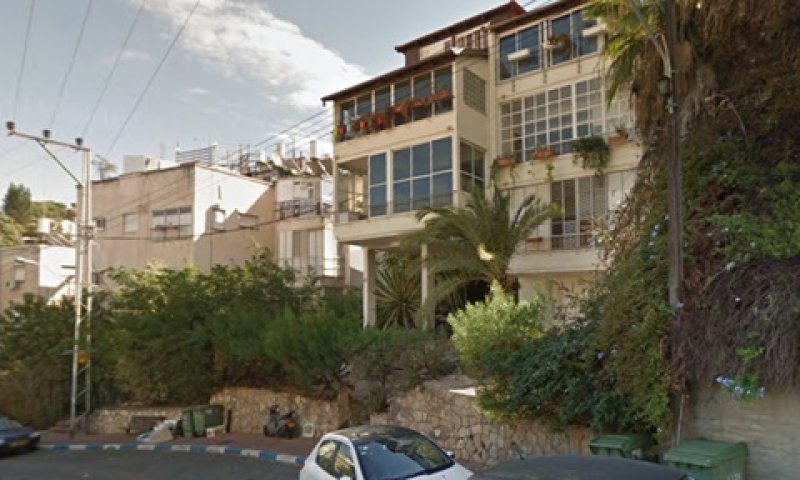 הבניינים המיועדים להריסה [צילום: גוגל סטריט וויו]