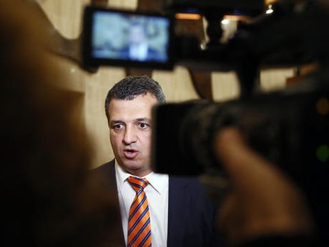 שאמה. תודה לצ'כיה [צילום: פרנקויס מורי/AP]